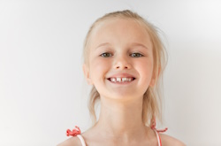 Гнилые зубы. Симптомы, диагностика и способы лечения при гнилом зубе