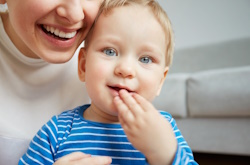 Лечение зубов ребенку до трех лет в Atribeaute Kids